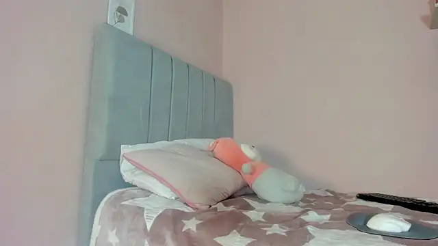 mary cute9 online show from December 14, 2025, 11:49 am