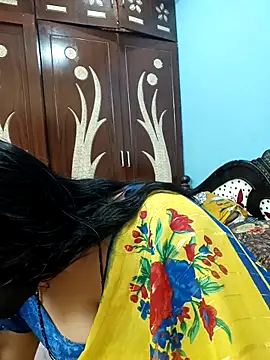 Snapshot of Bagi-Sexy chatting on February 26, 2026, 8:42 pm Bagi-Sexy online show from February 26, 2026, 8:42 pm