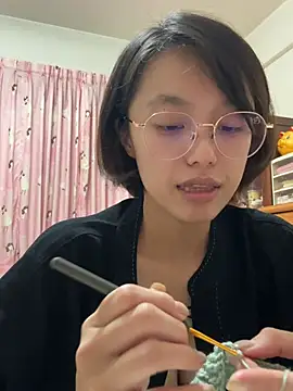 Snapshot of ladypaggy chatting on April 4, 2026, 2:01 pm ladypaggy online show from April 4, 2026, 2:01 pm