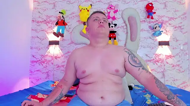 IM SINAY online show from October 9, 2025, 8:53 pm