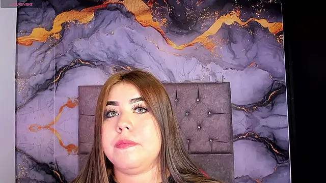 MadissonLee   online show from November 26, 2025, 7:25 pm