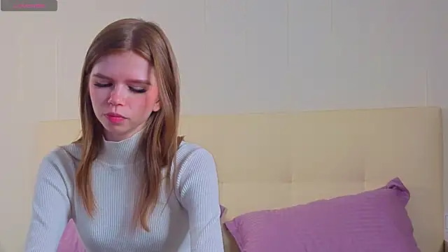 AmityDilley online show from October 23, 2025, 6:12 am