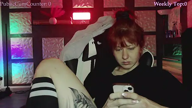 SweetSeraphine online show from February 9, 2026, 7:28 am