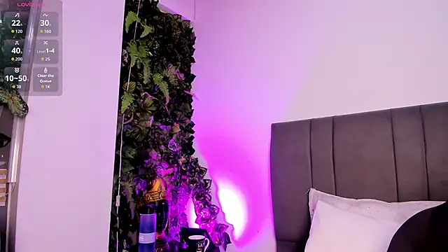 Snapshot of Fernanda_liie_ chatting on February 27, 2026, 12:16 pm Fernanda liie online show from February 27, 2026, 12:16 pm