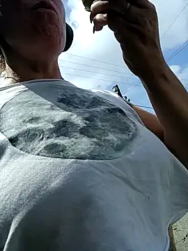 Sara Valkyri online show from March 9, 2025, 3:16 pm