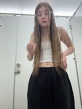 melicious  online show from March 4, 2026, 7:38 am