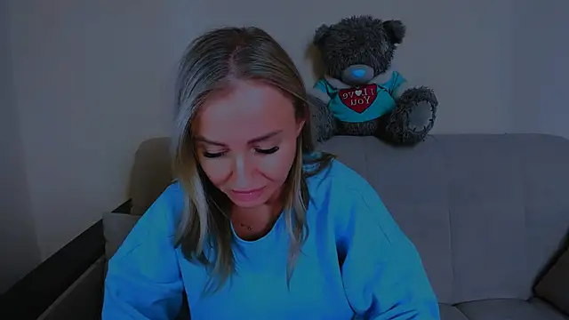 snezana blond online show from March 18, 2025, 8:50 am