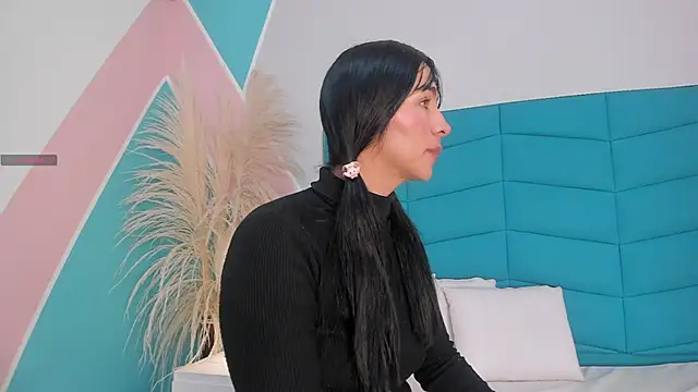 Emilly wilson  online show from December 4, 2025, 10:47 am