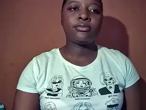 sexyhips2001 online show from October 14, 2025, 5:35 pm