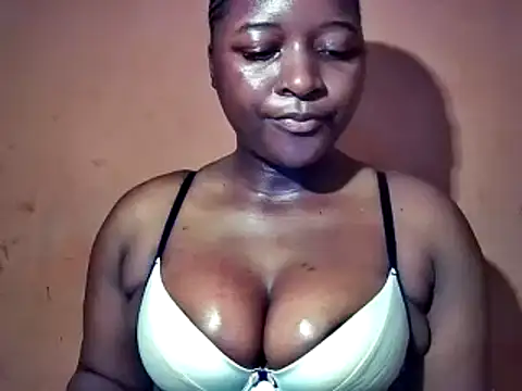 sexyhips2001 online show from October 3, 2025, 10:55 pm