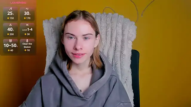 Snapshot of Fiona_Night chatting on February 22, 2026, 6:49 am Fiona Night online show from February 22, 2026, 6:49 am