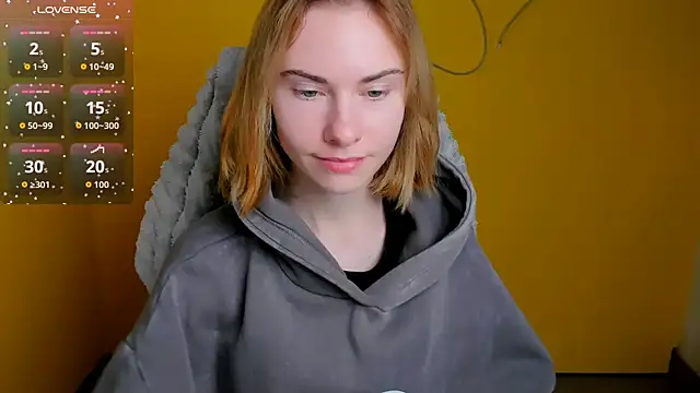 Snapshot of Fiona_Night chatting on February 2, 2026, 6:12 am Fiona Night online show from February 2, 2026, 6:12 am