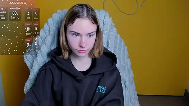 Snapshot of Fiona_Night chatting on February 4, 2026, 6:41 am Fiona Night online show from February 4, 2026, 6:41 am