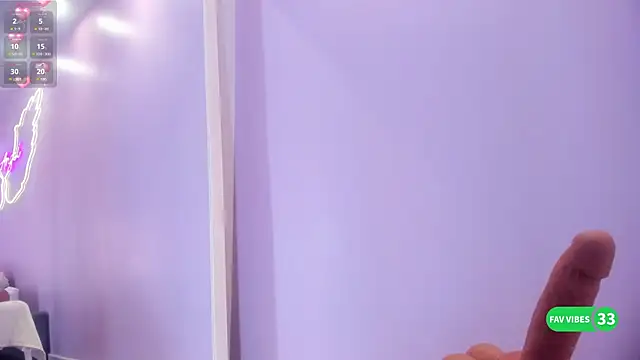 Snapshot of Adharamonroe chatting on October 4, 2025, 10:39 am Adharamonroe online show from October 4, 2025, 10:39 am