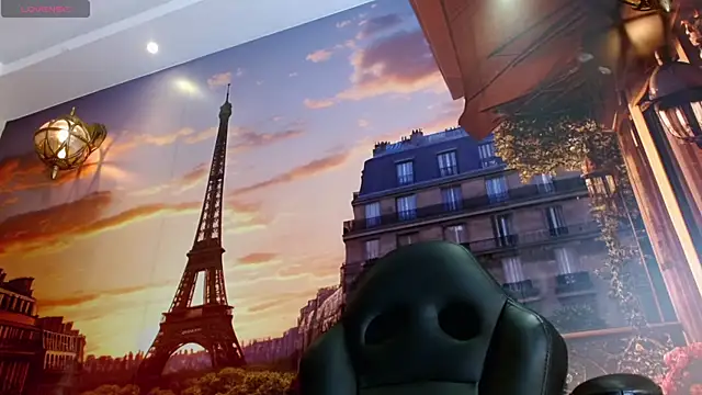 Gabi Prince online show from November 30, 2025, 7:36 pm