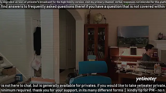 Snapshot of yetieater chatting on January 24, 2025, 10:08 pm yetieater online show from January 24, 2025, 10:08 pm