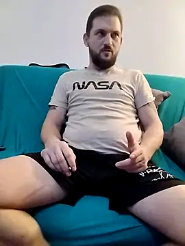 Snapshot of iurinicola chatting on February 6, 2026, 9:11 pm iurinicola online show from February 6, 2026, 9:11 pm