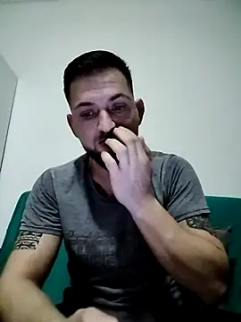 Snapshot of iurinicola chatting on February 7, 2026, 6:16 pm iurinicola online show from February 7, 2026, 6:16 pm