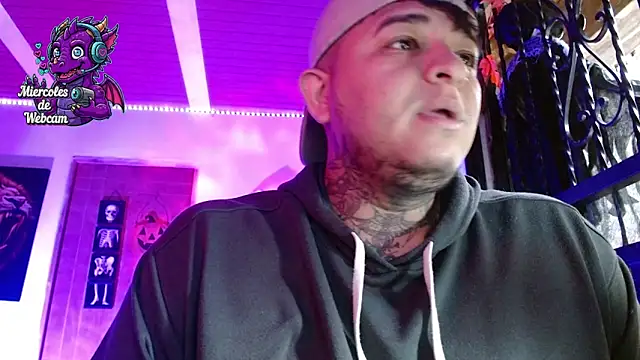 Strip Classes Col online show from October 8, 2025, 3:13 pm