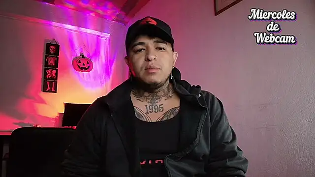 Strip Classes Col online show from September 10, 2025, 3:11 pm