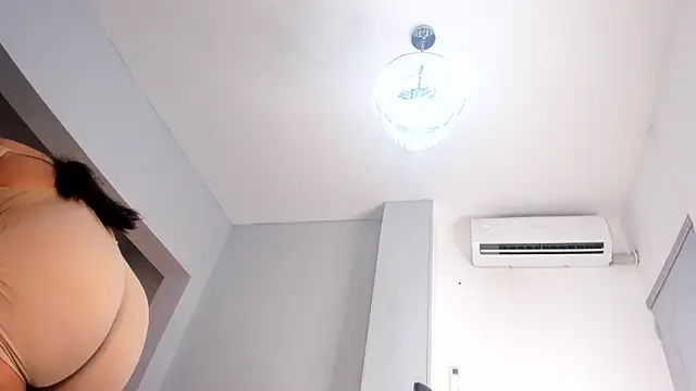 Melissa 23  online show from January 16, 2026, 8:02 pm