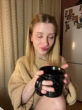 amorearte m online show from February 23, 2026, 11:38 pm