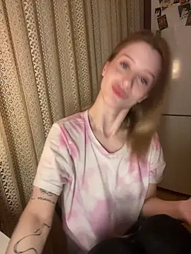 amorearte m online show from March 20, 2026, 8:21 pm