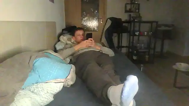 Snapshot of spritzer182 chatting on November 8, 2025, 3:15 pm spritzer182 online show from November 8, 2025, 3:15 pm