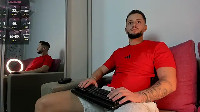 Snapshot of nicholasX1 chatting on September 27, 2025, 6:36 pm nicholasX1 online show from September 27, 2025, 6:36 pm