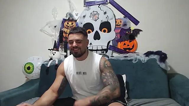 Tiberius hunk online show from October 25, 2025, 4:51 pm