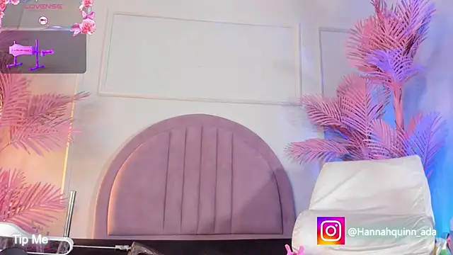 Hanaahquinn online show from April 1, 2026, 11:44 am