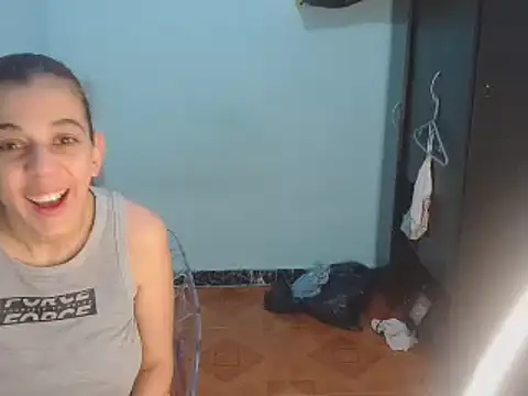 Snapshot of luli_angel chatting on September 9, 2025, 10:41 pm luli angel online show from September 9, 2025, 10:41 pm