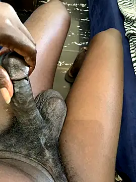 Snapshot of BoyExplorer24 chatting on October 19, 2025, 3:37 pm BoyExplorer24 online show from October 19, 2025, 3:37 pm