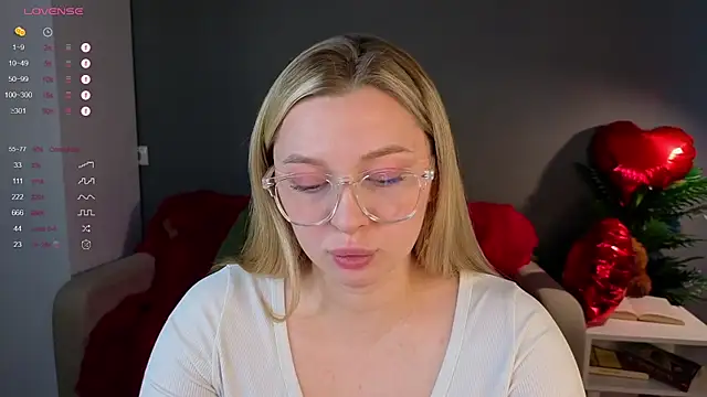 christie luv online show from February 18, 2026, 11:17 am