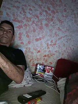 parejade225xh online show from October 17, 2025, 9:05 pm