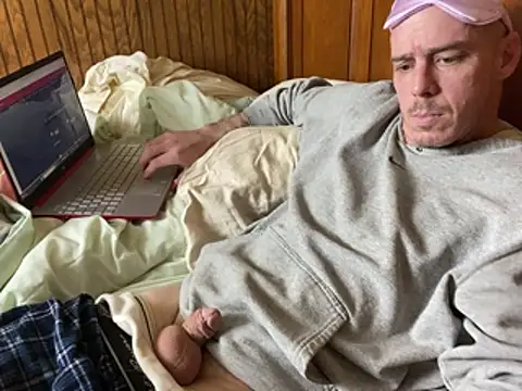 Mac ThunderCock online show from February 16, 2026, 12:42 am