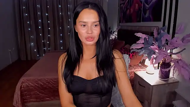 DanaSincere online show from December 2, 2025, 6:31 pm