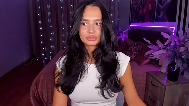 Snapshot of DanaSincere chatting on March 13, 2025, 3:33 am DanaSincere online show from March 13, 2025, 3:33 am