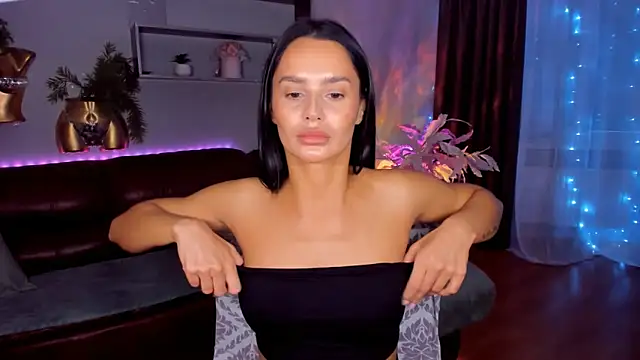 DanaSincere online show from February 17, 2026, 4:21 am