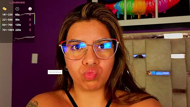 Snapshot of emilyy_cooperr chatting on March 30, 2026, 12:06 pm emilyy cooperr online show from March 30, 2026, 12:06 pm