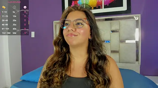 Snapshot of emilyy_cooperr chatting on March 13, 2026, 12:21 pm emilyy cooperr online show from March 13, 2026, 12:21 pm