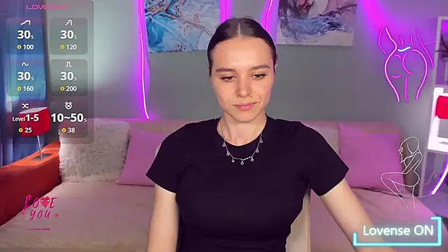 Snapshot of EmelyMason chatting on June 7, 2026, 9:47 am EmelyMason online show from June 7, 2026, 9:47 am