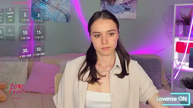 Snapshot of EmelyMason chatting on May 19, 2026, 7:37 am EmelyMason online show from May 19, 2026, 7:37 am