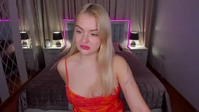 EvaGoddes online show from February 2, 2026, 7:18 am