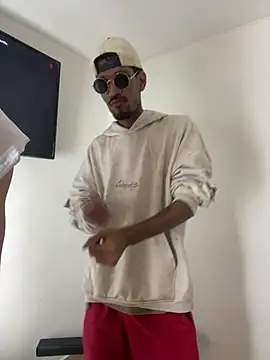 Miguel bigcock online show from February 24, 2026, 5:30 am