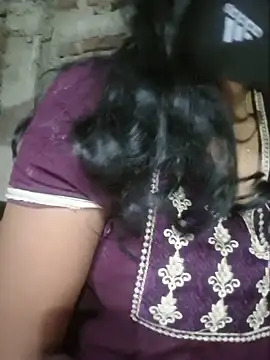 Snapshot of Sexyradha_ chatting on May 12, 2026, 3:40 pm Sexyradha online show from May 12, 2026, 3:40 pm
