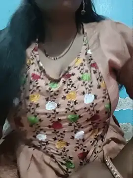 Snapshot of Sexyradha_ chatting on August 2, 2026, 4:15 pm Sexyradha online show from August 2, 2026, 4:15 pm
