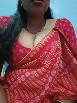 Snapshot of Sexyradha_ chatting on July 18, 2026, 4:15 pm Sexyradha online show from July 18, 2026, 4:15 pm