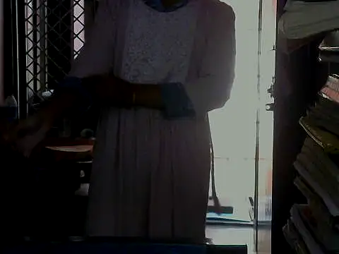 mayra89 online show from November 10, 2025, 4:17 am