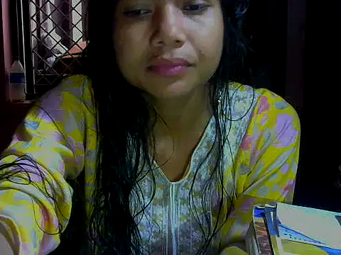 Snapshot of mayra89 chatting on October 19, 2025, 6:05 am mayra89 online show from October 19, 2025, 6:05 am